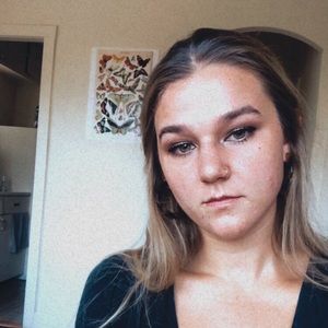 Meet your Posher, Olivia